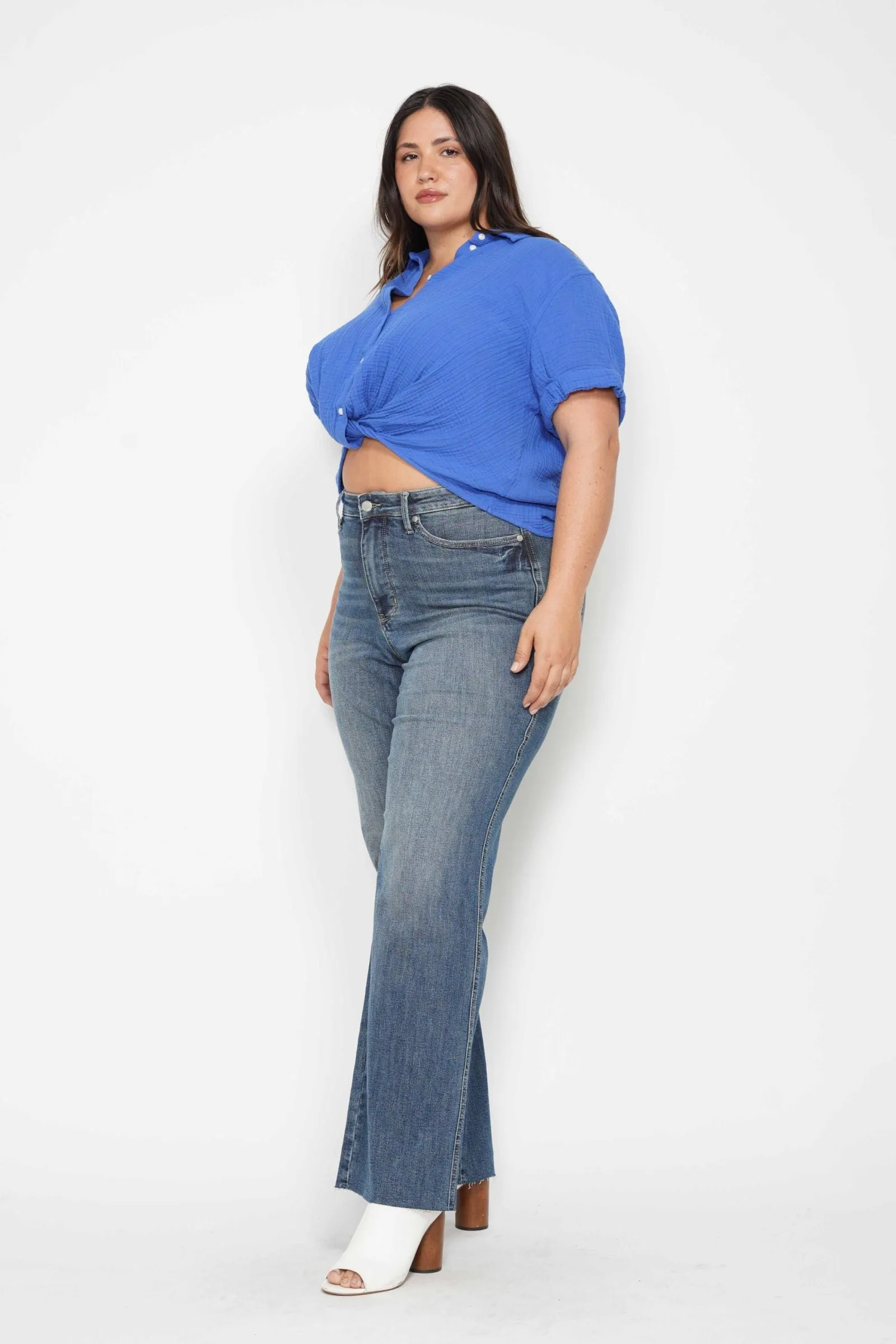 Judy Blue Mid Rise "Tummy Control" Vintage Straight Denim 88870
