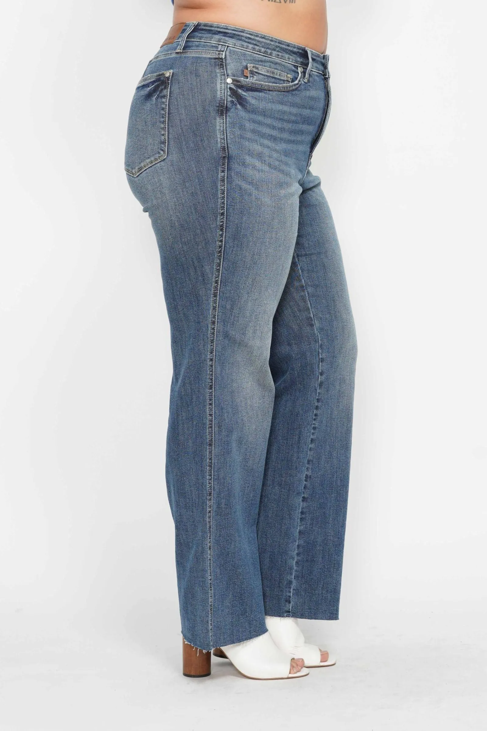 Judy Blue Mid Rise "Tummy Control" Vintage Straight Denim 88870