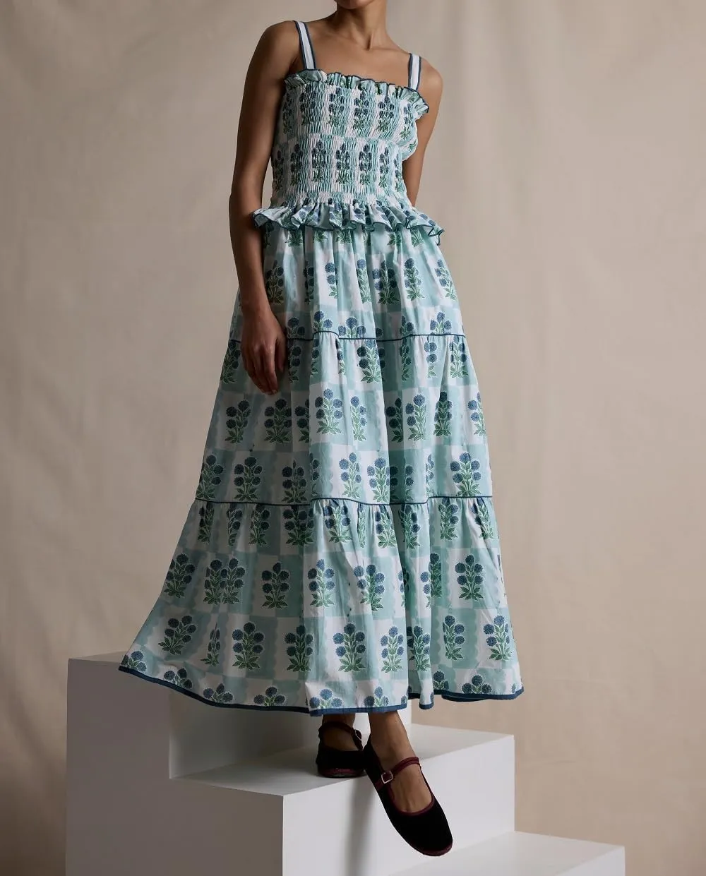 Women Floral Boho Maxi Dress Graphic Spaghetti Strap Long Dress Tiered Flowy Cami Dress Backless Beach Dress